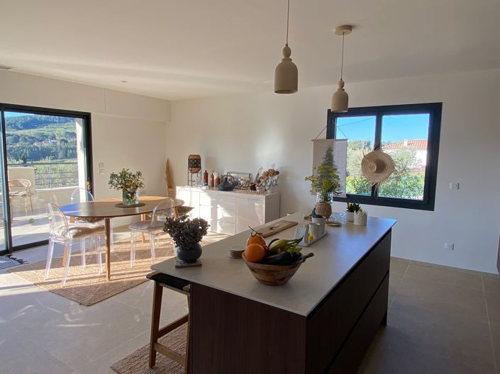Image No.4-Villa / Detached for sale