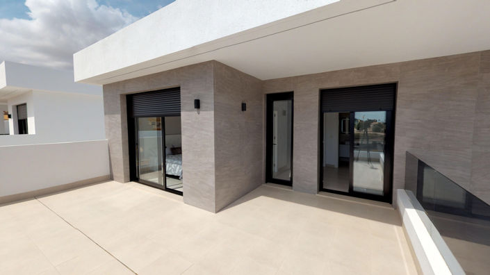 Image No.20-3 Bed Villa / Detached for sale
