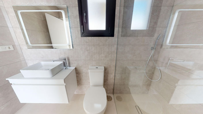 Image No.9-3 Bed Villa / Detached for sale