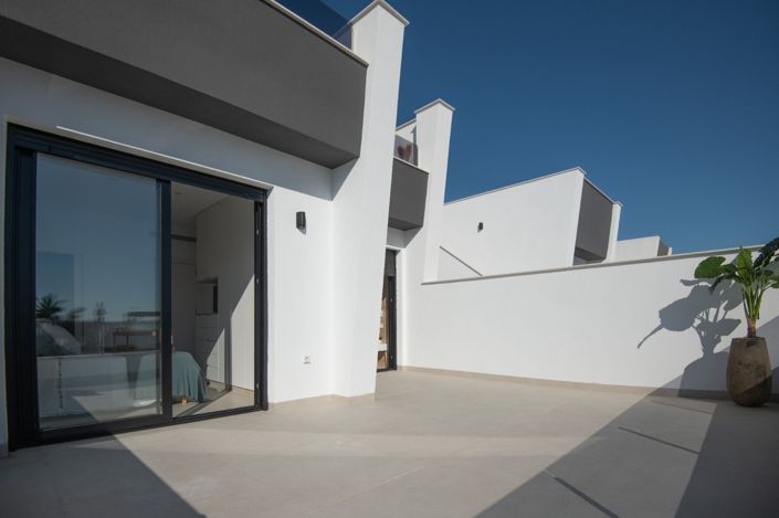 Image No.15-3 Bed Villa / Detached for sale