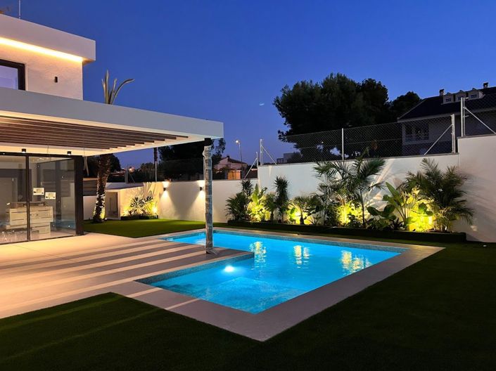 Image No.3-3 Bed Villa / Detached for sale
