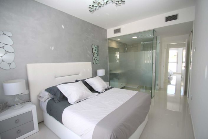 Image No.12-3 Bed Apartment for sale
