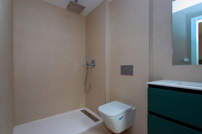 Image No.18-3 Bed Townhouse for sale