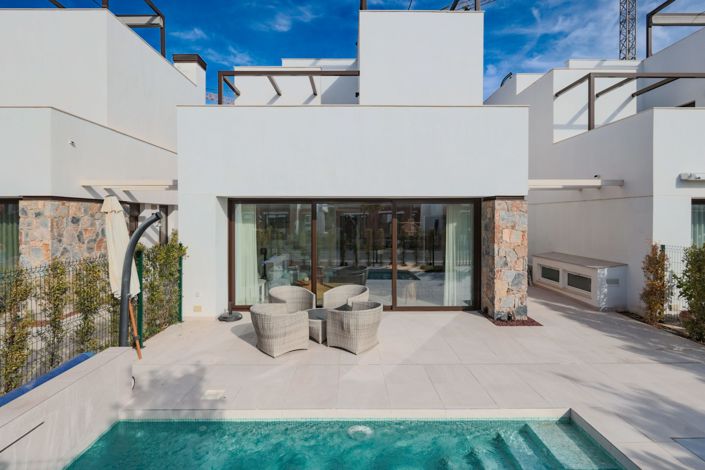 Image No.20-3 Bed Villa / Detached for sale