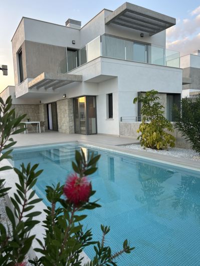 Image No.2-Villa / Détaché de 5 chambres à vendre à Finestrat