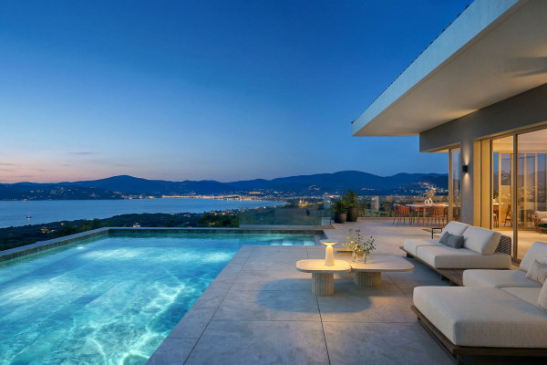 Image No.2-5 Bed Villa / Detached for sale