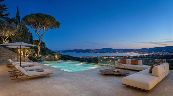 Image No.33-5 Bed Villa / Detached for sale