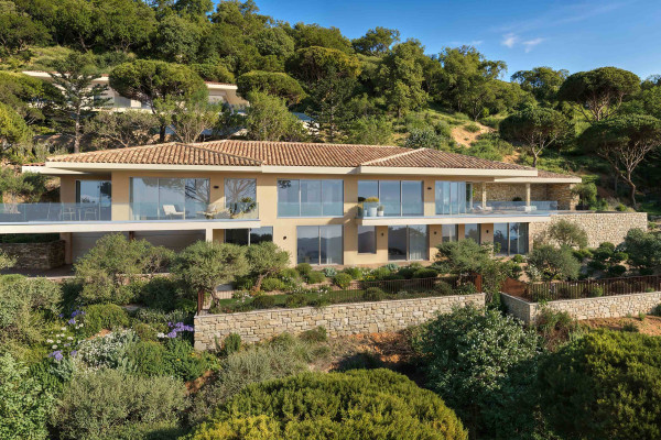 Image No.34-5 Bed Villa / Detached for sale