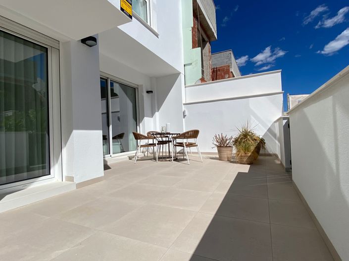 Image No.17-2 Bed Bungalow for sale
