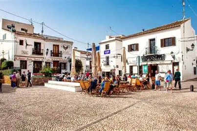 Image No.30-4 Bed Villa / Detached for sale