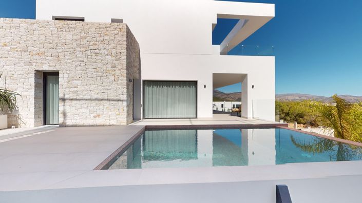 Image No.17-3 Bed Villa / Detached for sale
