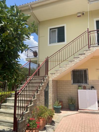 Image No.2-3 Bed Villa / Detached for sale