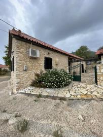 Villa / Détaché de 2 chambres à vendre à Petalidi