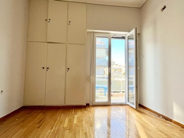 Image No.12-3 Bed Apartment for sale