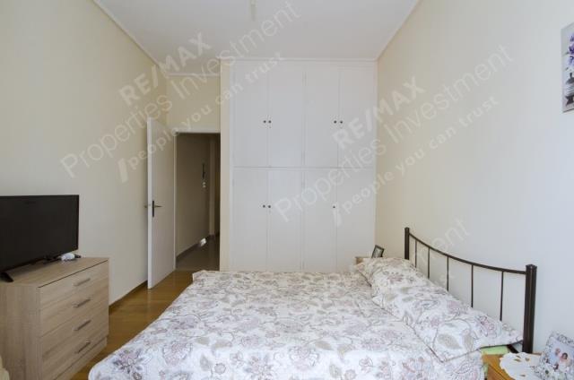 Image No.20-8 Bed Apartment for sale