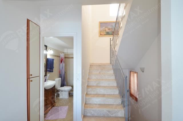 Image No.19-5 Bed Maisonette for sale
