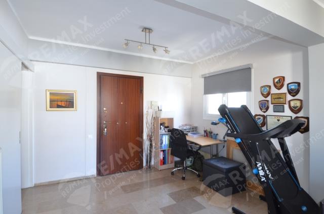 Image No.2-Appartement de 2 chambres à vendre à Kalamaki