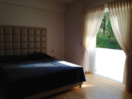 Image No.5-5 Bed Villa / Detached for sale