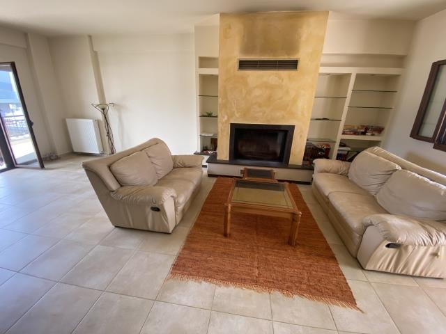 Image No.8-Villa / Détaché de 4 chambres à vendre à Meligalas