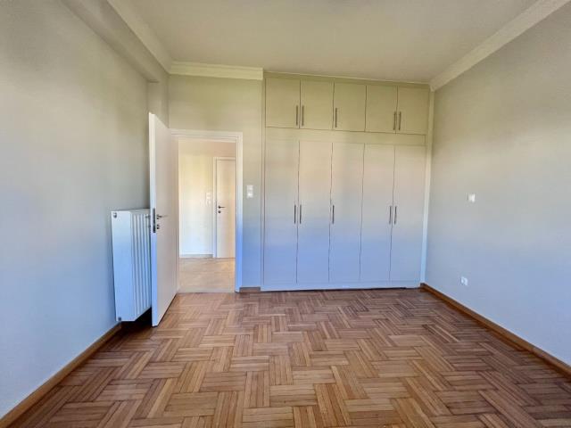 Image No.11-3 Bed Apartment for sale