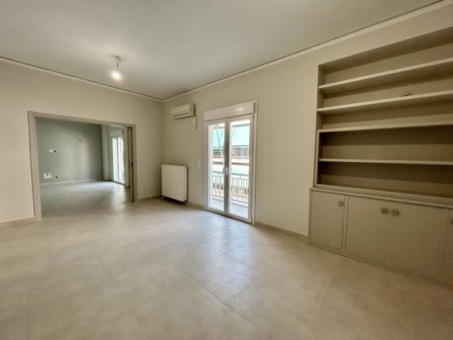 Image No.1-Appartement de 3 chambres à vendre à Athènes