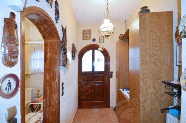 Image No.13-2 Bed Villa / Detached for sale