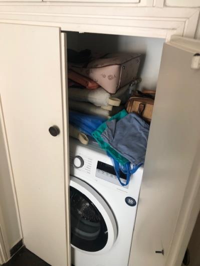 Image No.11-6 Bed Commercial for sale