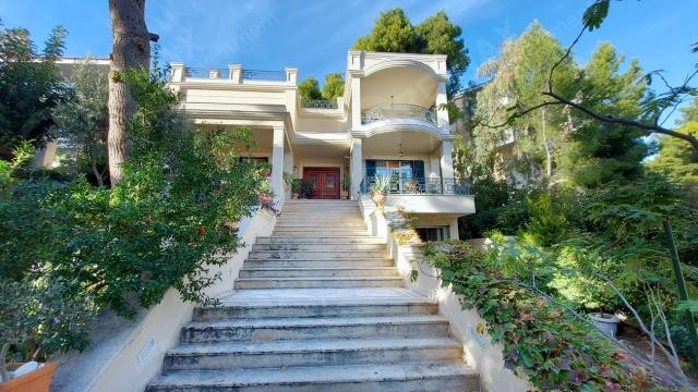 Image No.8-5 Bed Villa / Detached for sale