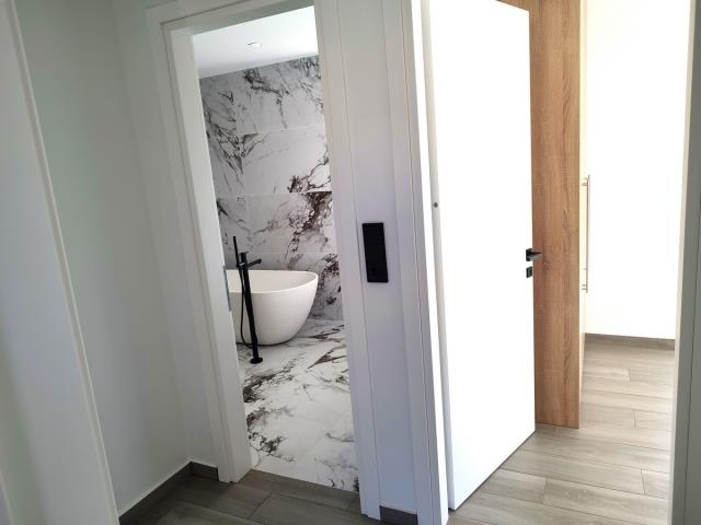 Image No.17-Appartement de 2 chambres à vendre à Vari