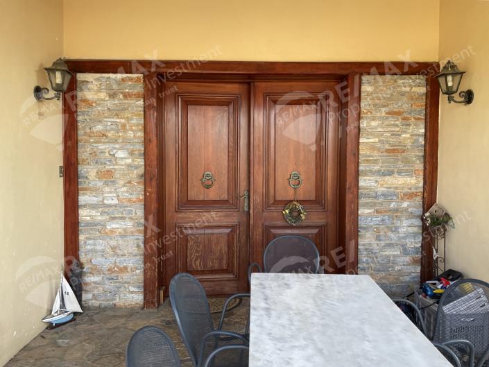 Image No.2-Maison de 4 chambres à vendre à Markopoulo