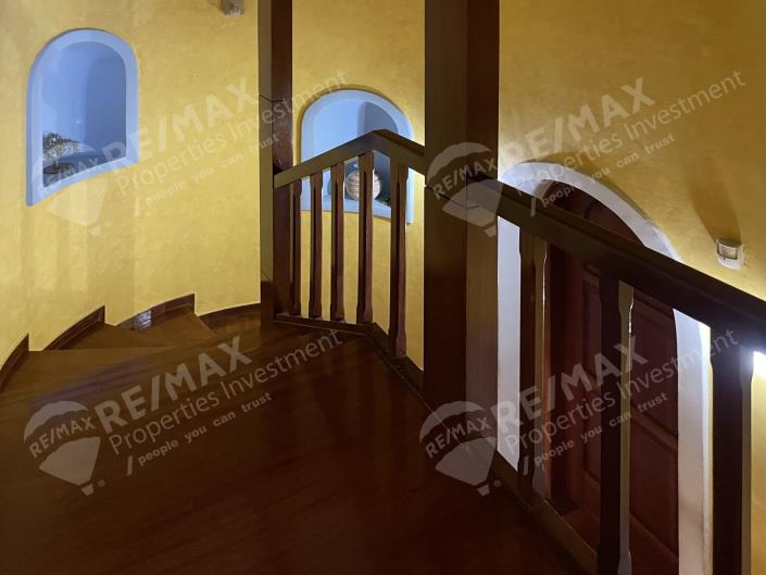 Image No.4-Maison de 4 chambres à vendre à Markopoulo