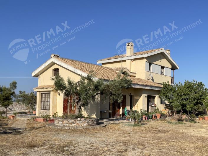 Image No.6-Maison de 4 chambres à vendre à Markopoulo