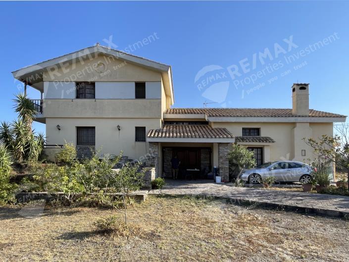 Image No.7-Maison de 4 chambres à vendre à Markopoulo