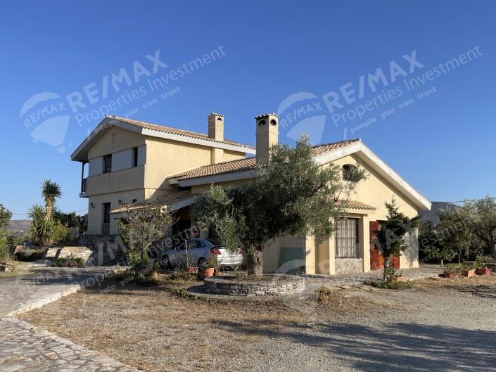 Image No.16-Maison de 4 chambres à vendre à Markopoulo