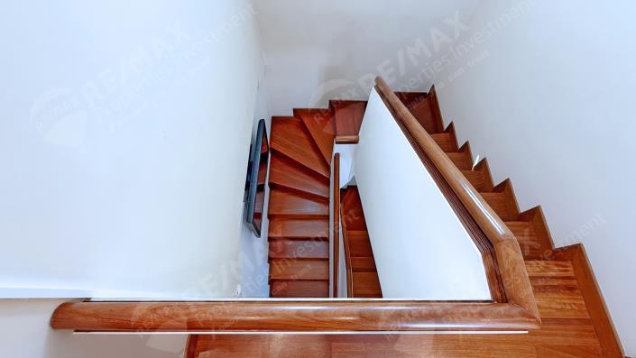 Image No.9-6 Bed Villa for sale