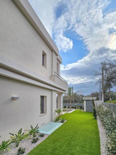 Image No.27-4 Bed Villa / Detached for sale