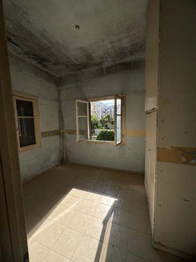 Image No.10-2 Bed Semi-Detached for sale