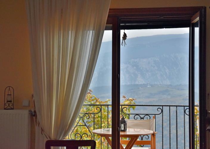 Image No.3-6 Bed House for sale