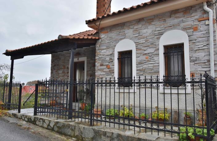 Image No.5-6 Bed House for sale