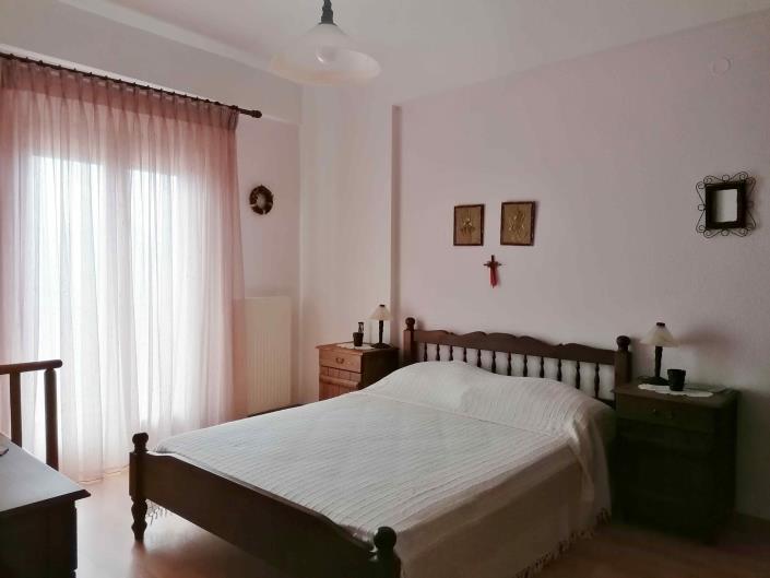 Image No.7-6 Bed House for sale