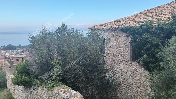 Image No.26-Propriété de 12 chambres à vendre à Kalamata
