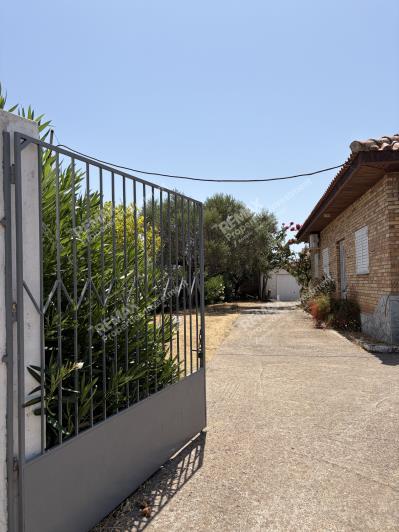 Image No.35-2 Bed Villa / Detached for sale