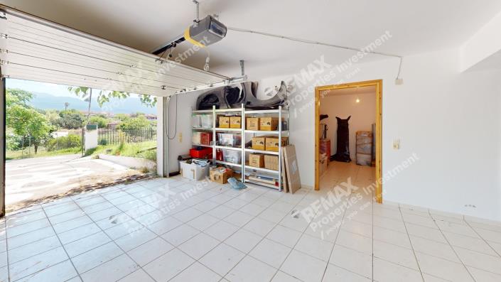Image No.14-2 Bed Villa / Detached for sale