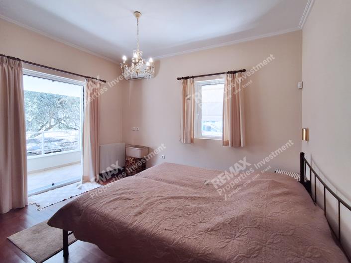 Image No.27-4 Bed Villa / Detached for sale
