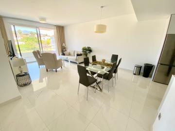 0-9a73ad0a57b4354c2b6c8eec813cdbf8