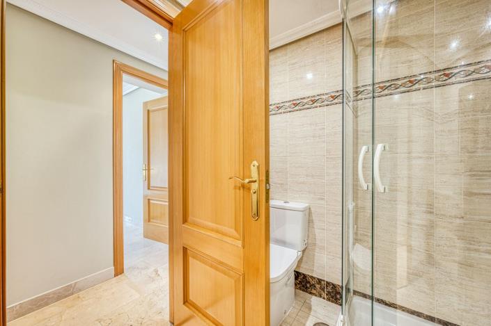 Image No.15-2 Bed Apartment for sale