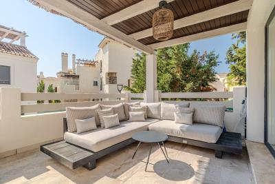 4-498bdfab4a7fcf25df40c2176acd63a0