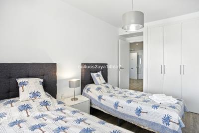 15-e65d437abef3cdae9b514eeeb695a8b9