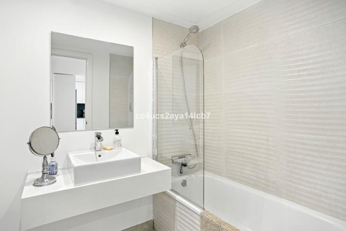 Image No.17-2 Bed Apartment for sale