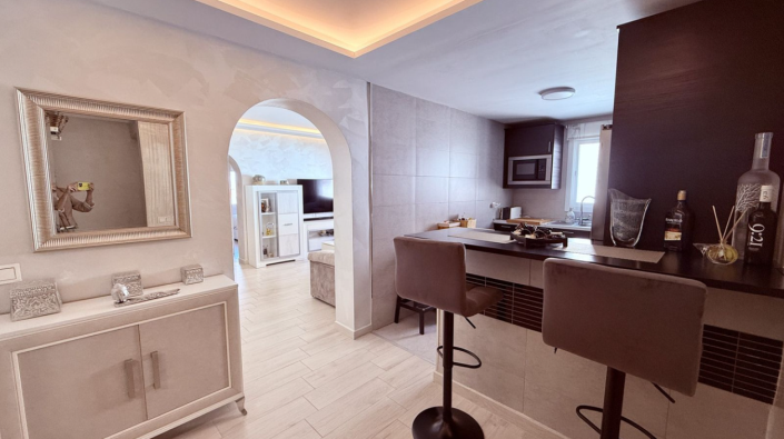 Image No.12-3 Bed Apartment for sale